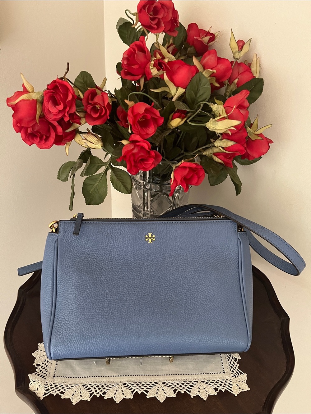 Tory Burch blue pebbled leather crossbody/shoulder bag.